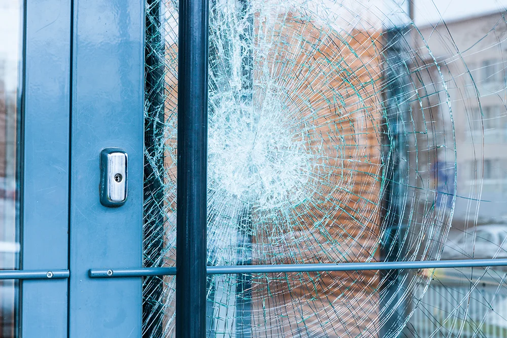 Glas Plum aus Jülich repariert zuverlässig Ihren Glasbruch in Titz.